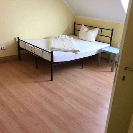 Doppelbettzimmer Mit Bad Kaiserslautern Extérieur photo