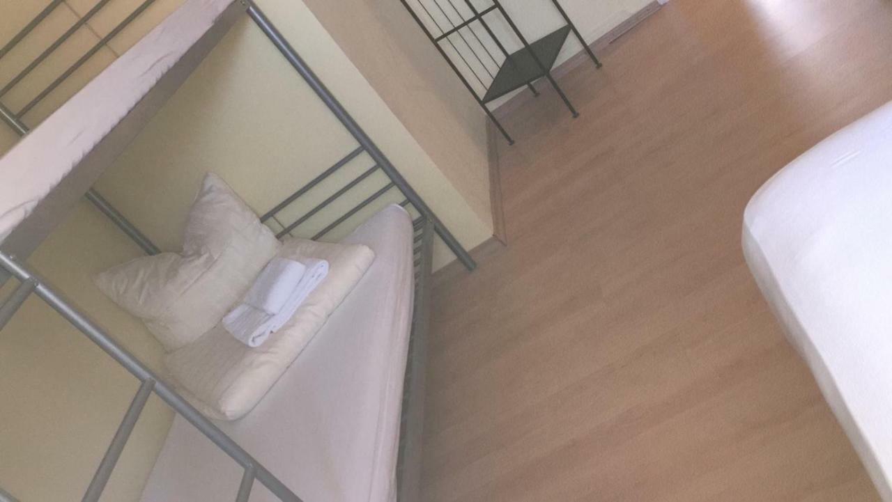 Doppelbettzimmer Mit Bad Kaiserslautern Extérieur photo